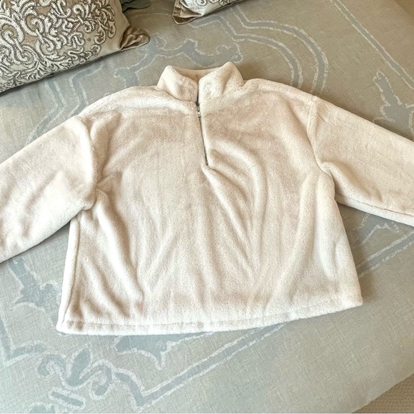 Women’s Cream Sweater, New without tags. Size M. - Picture 3 of 6
